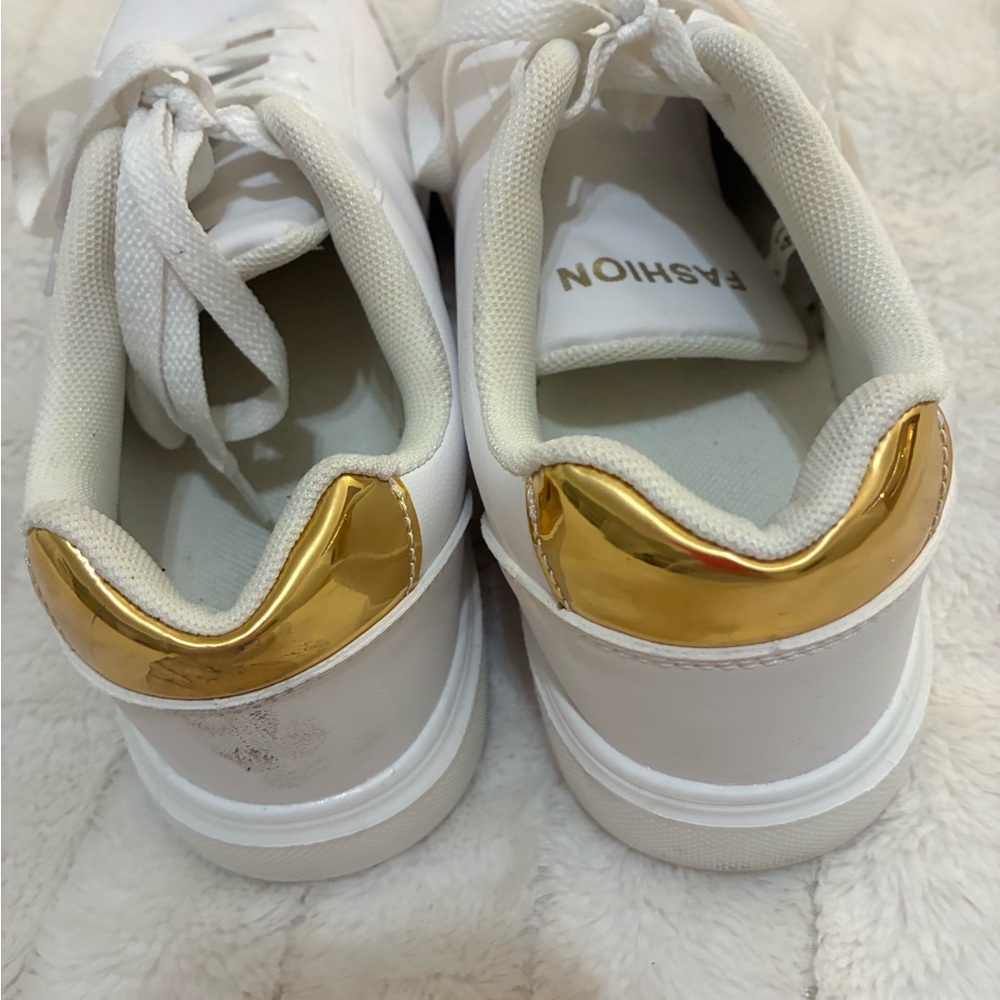 BUNDLE ITEN * White and Gold Women's Fashion Sneakers NEW